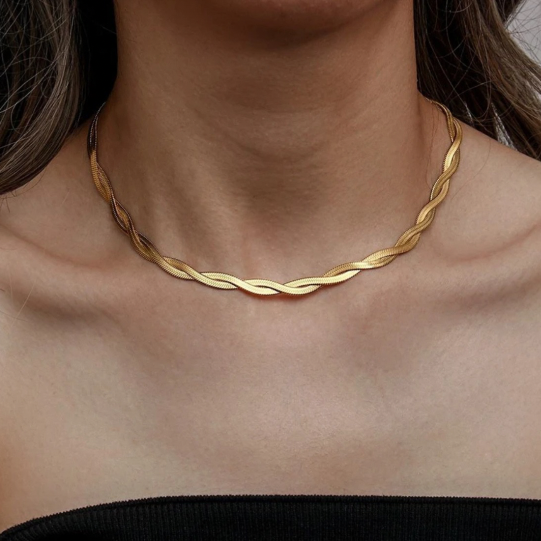 Herringbone chain necklace 18k gold plated – Soul and Sunrise