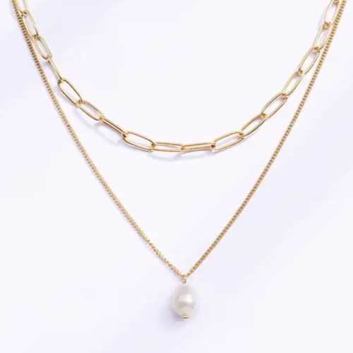 layererd waterproof pearl necease on white background